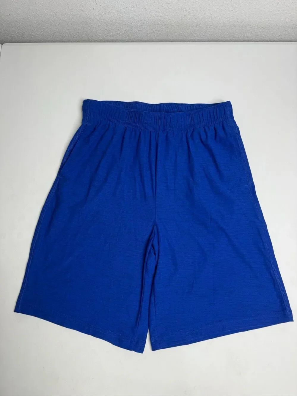 Old Navy Active Breathe On Boys Blue Athletic Shorts XL 14-16 Pockets